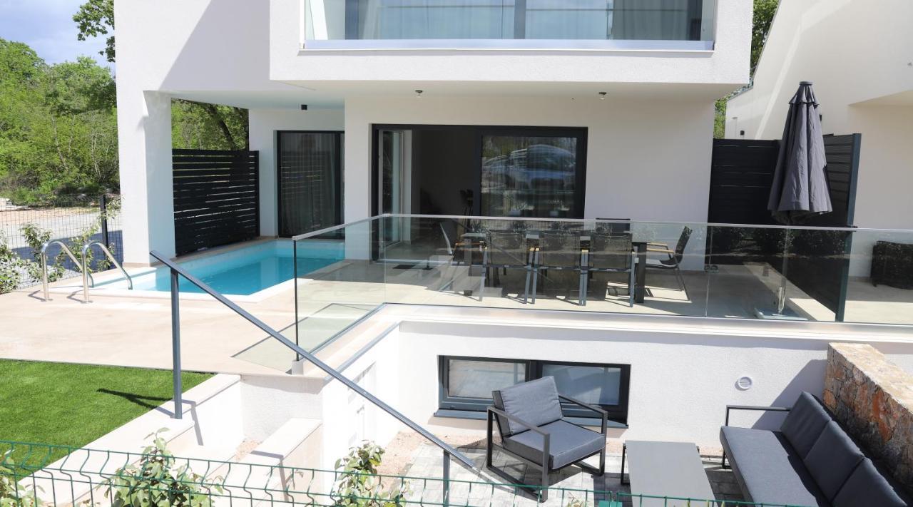 Brand New Apartment With Private Pool Njivice Bagian luar foto