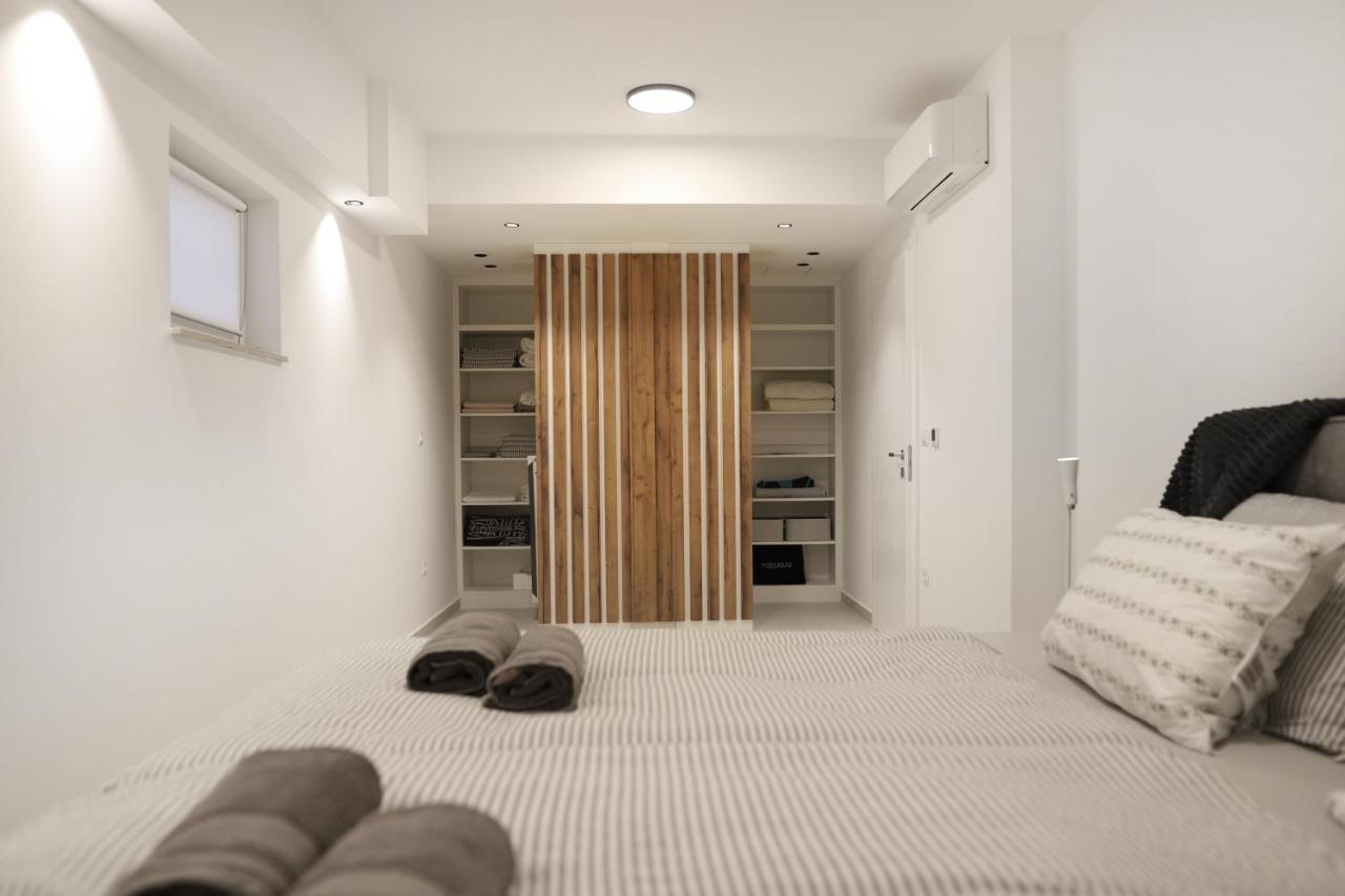 Brand New Apartment With Private Pool Njivice Bagian luar foto